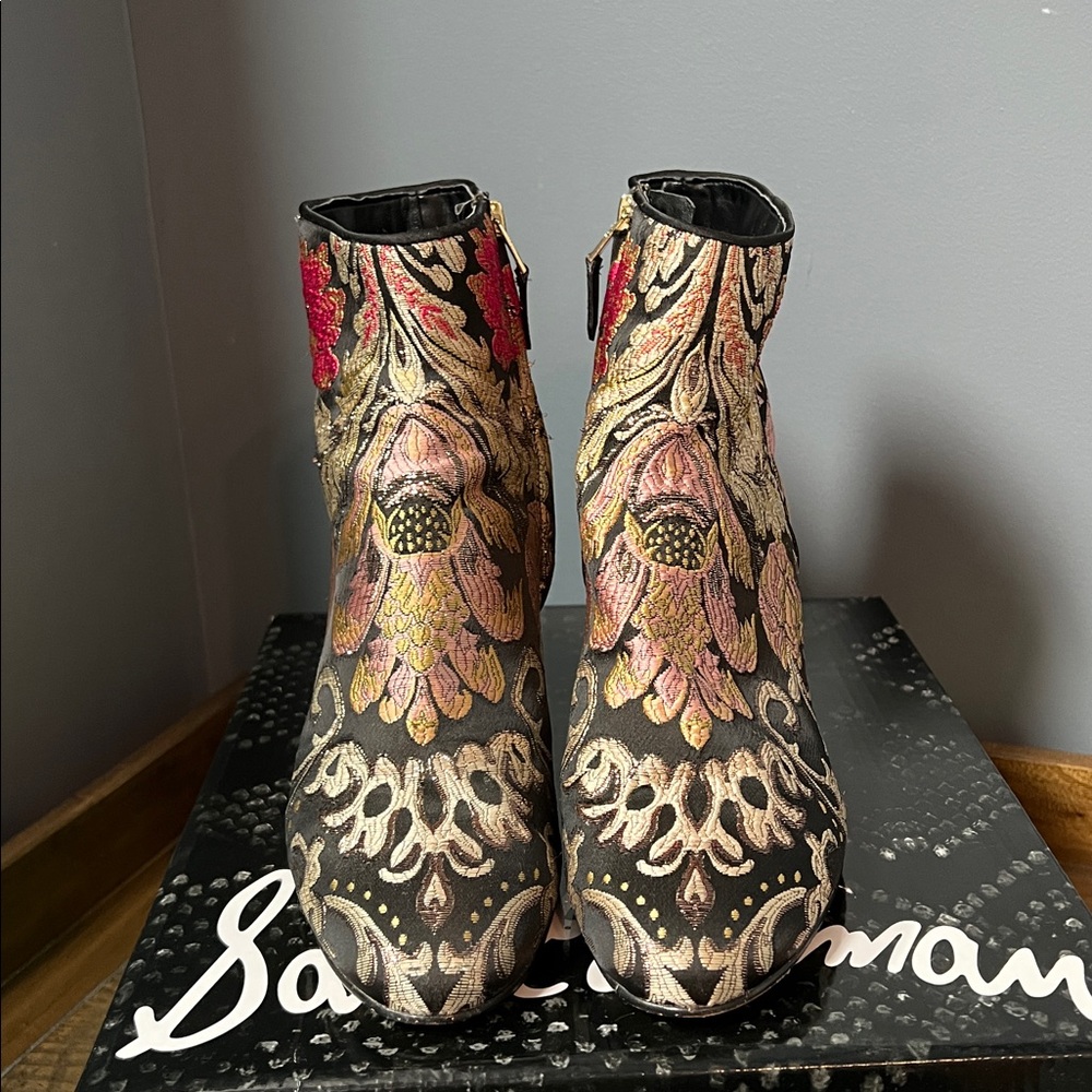 Sam Edelman Black and Pink Jacquard Ankle Boots - Picture 2 of 7